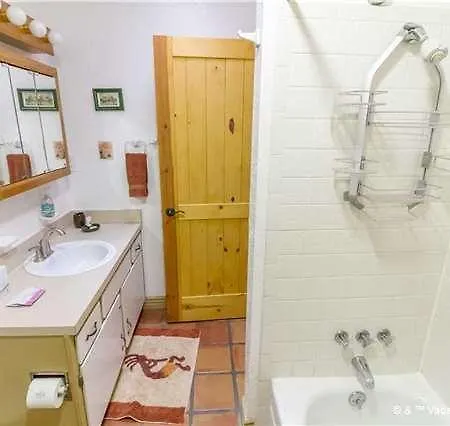 Artist Rd. #2 Two-bedroom Santa Fe