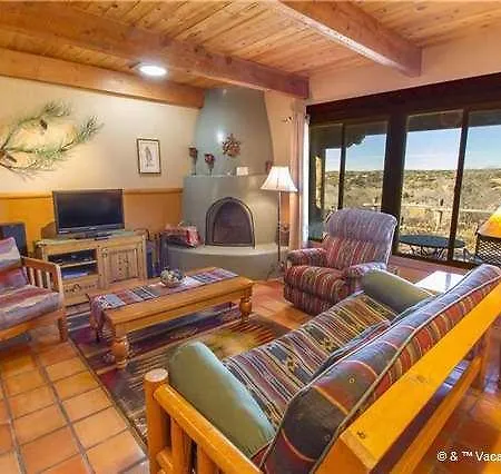 Artist Rd. #2 Two-bedroom Apartment Santa Fe