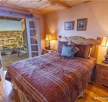 Apartment Artist Rd. #2 Two-bedroom Santa Fe